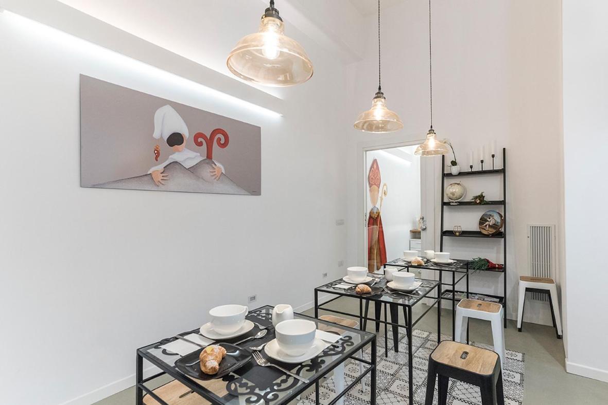 A Misura Duomo Rooms & Apartment - Ls Accommodations เนเปิลส์ ภายนอก รูปภาพ