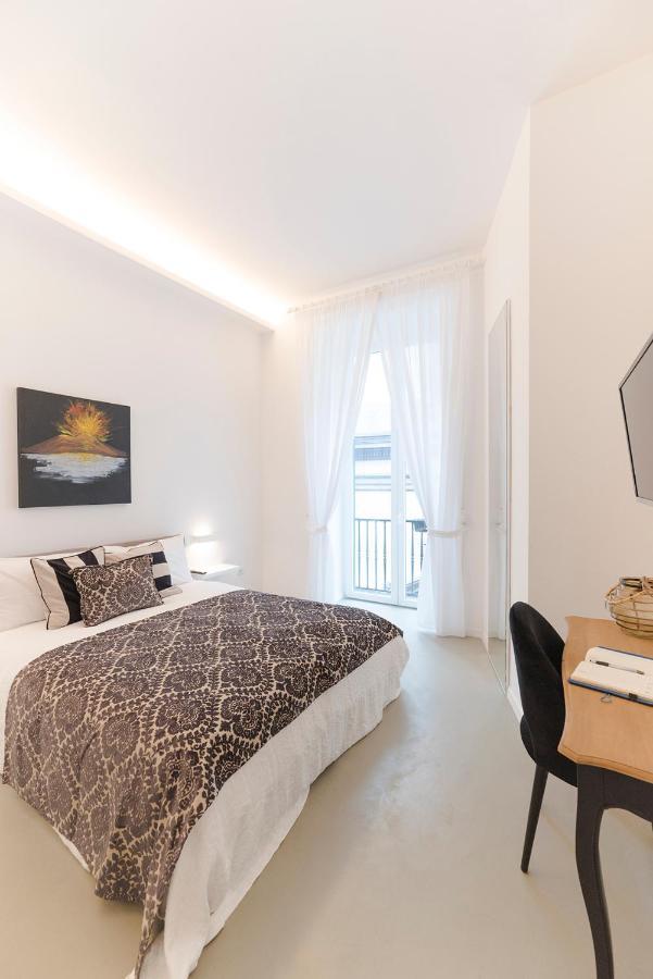 A Misura Duomo Rooms & Apartment - Ls Accommodations เนเปิลส์ ภายนอก รูปภาพ