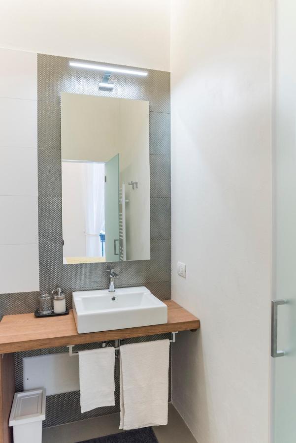 A Misura Duomo Rooms & Apartment - Ls Accommodations เนเปิลส์ ภายนอก รูปภาพ