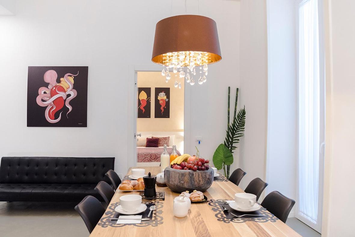 A Misura Duomo Rooms & Apartment - Ls Accommodations เนเปิลส์ ภายนอก รูปภาพ