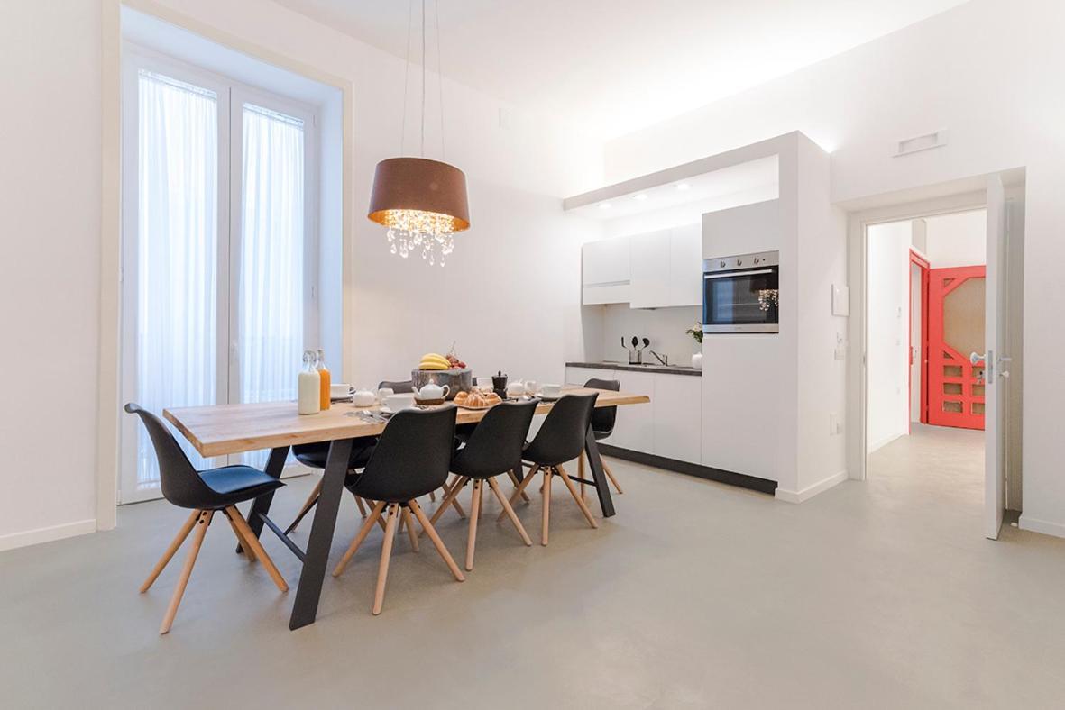 A Misura Duomo Rooms & Apartment - Ls Accommodations เนเปิลส์ ภายนอก รูปภาพ