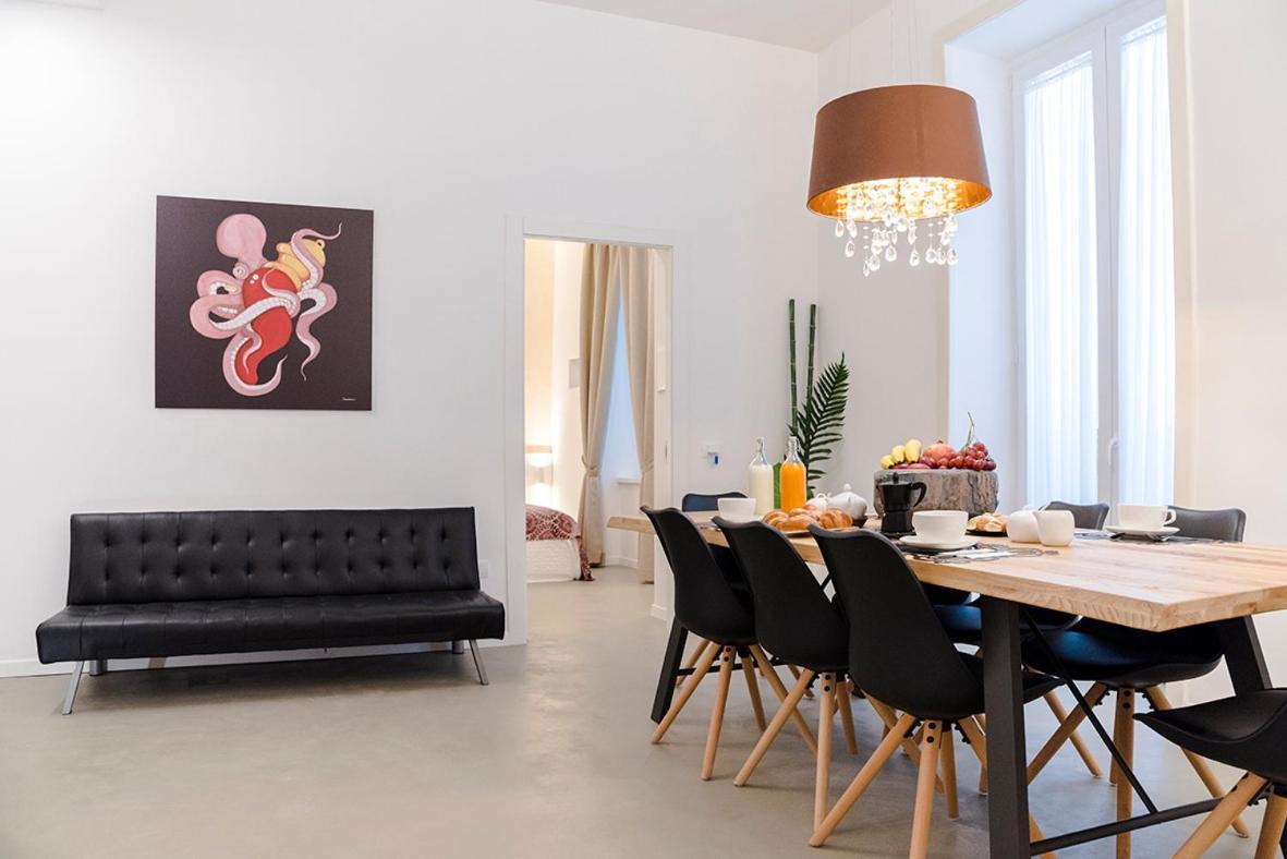 A Misura Duomo Rooms & Apartment - Ls Accommodations เนเปิลส์ ภายนอก รูปภาพ